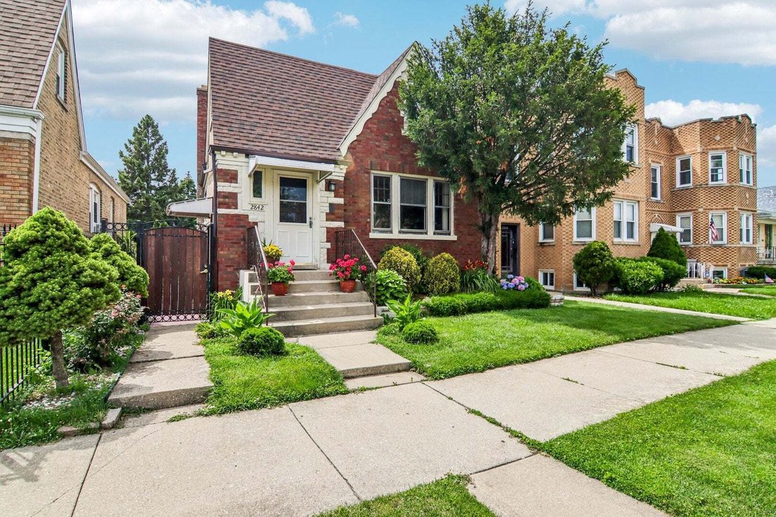 House in Chicago, Illinois, United States 2 - 18589598