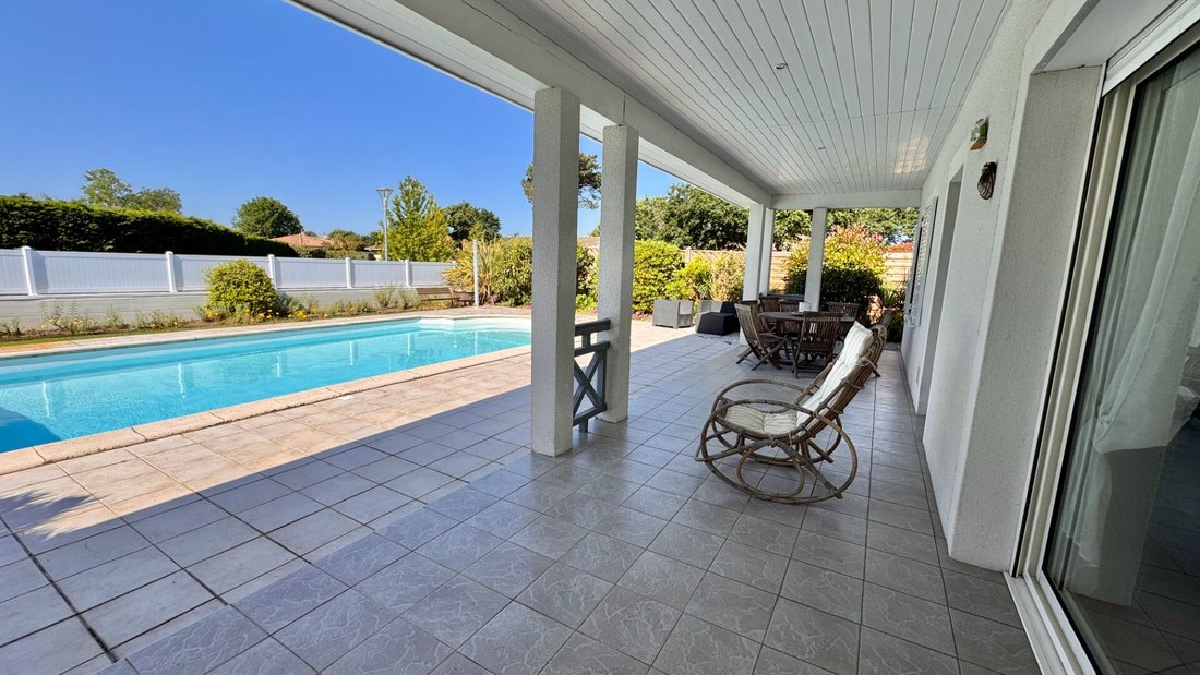 Villa in Nord Est, Andernos-les-Bains, France 4 - 18590556