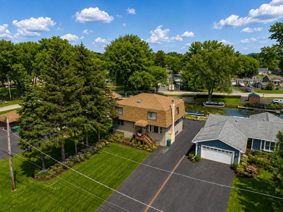 House in McHenry, Illinois, United States 3 - 18571447