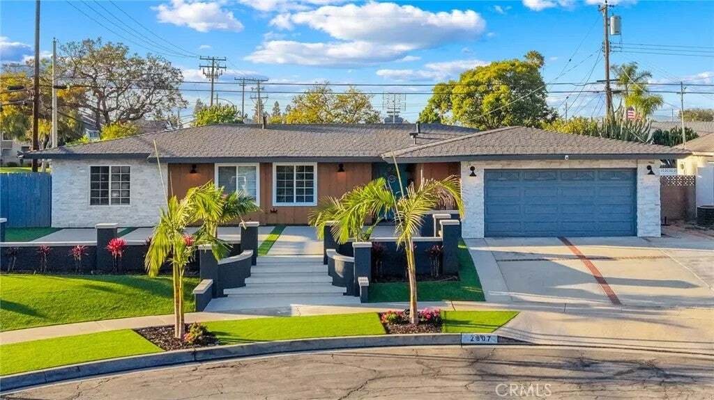 Condo in Orange, California, United States 1 - 18354776