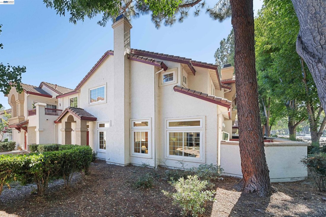 Townhouse in Pleasanton, California, United States 3 - 18591399