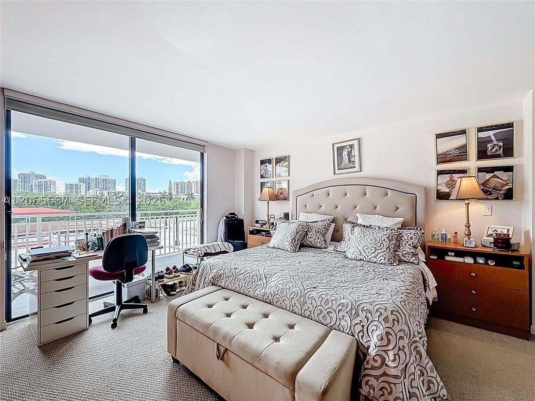 Condo in Golden Beach, Florida, United States 5 - 18591549