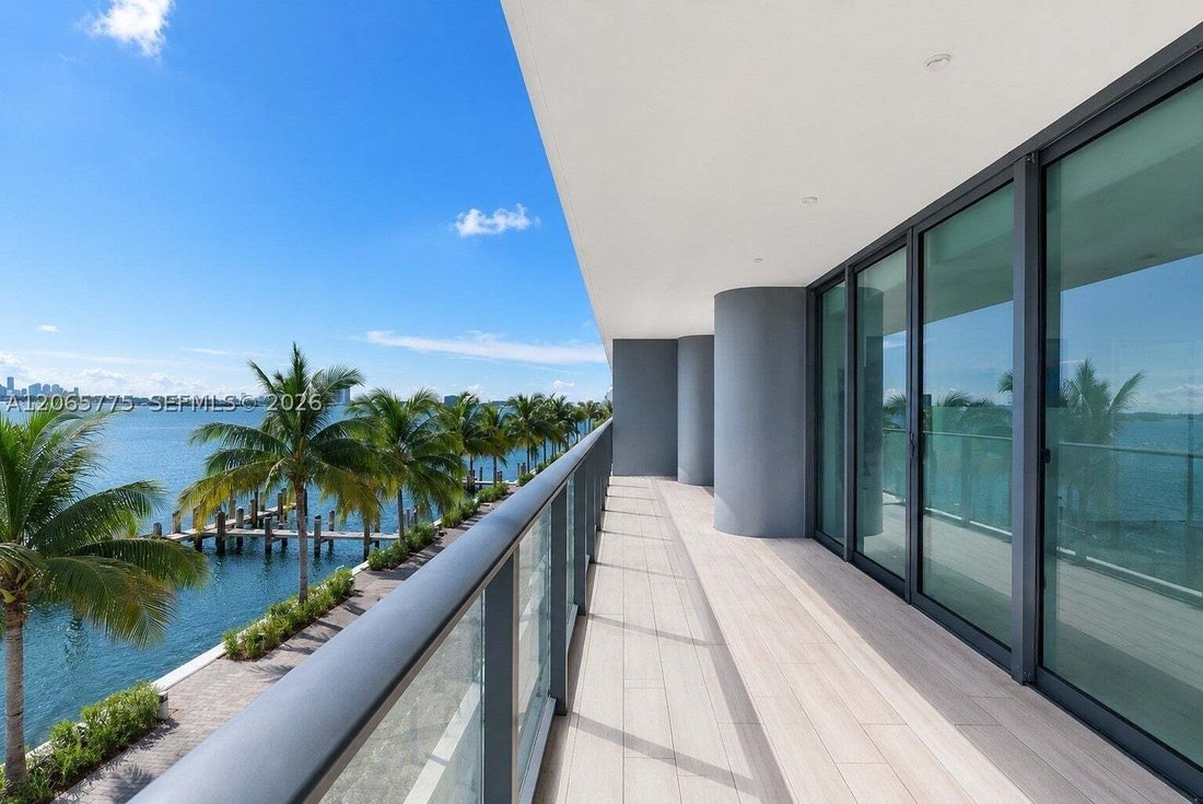 Condo in Miami, Florida, United States 4 - 18588963