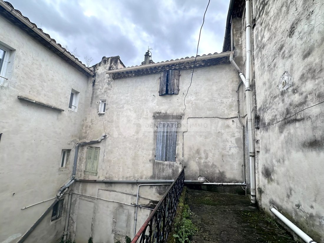 Estate in Arrondissement of Nimes, Occitania, France 3 - 18582360