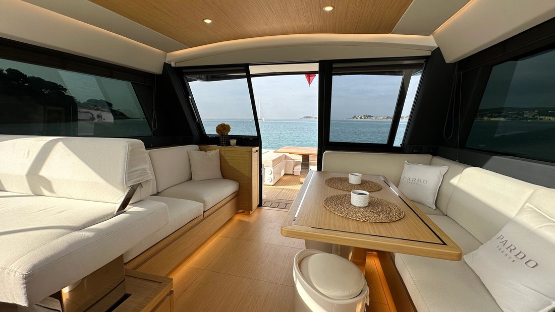 Motor Yacht in France 3 - 18589037