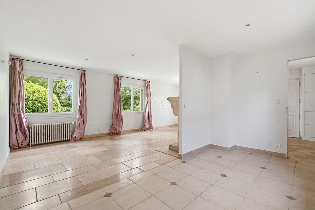 House in Mareil-Marly, Ile-de-France, France 3 - 18589698