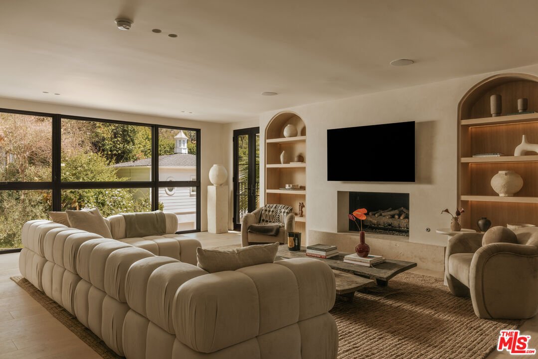 House in Los Angeles, California, United States 3 - 18592858