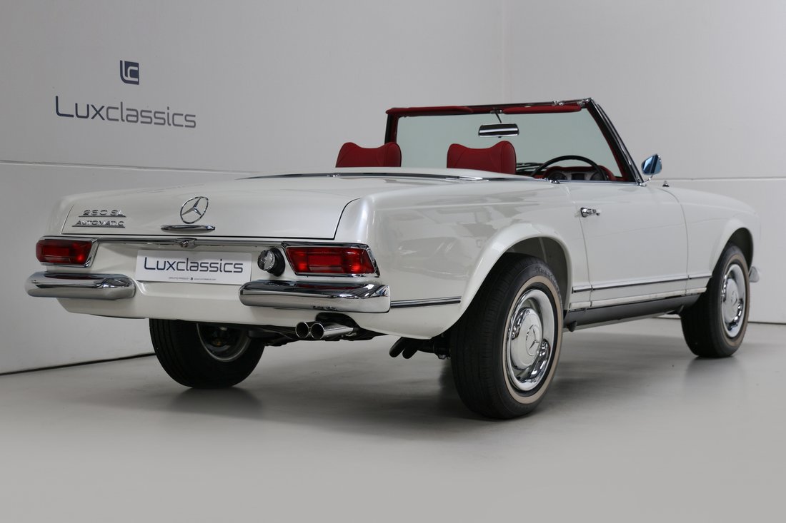 1965 Mercedes-Benz 230 SL rwd in Great Leighs, United Kingdom 2 - 18588636