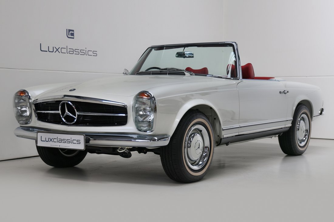 1965 Mercedes-Benz 230 SL rwd in Great Leighs, United Kingdom 1 - 18588636