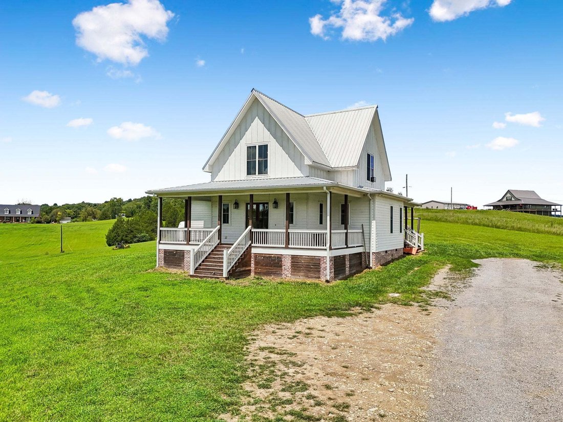 House in Alexandria, Tennessee, United States 3 - 18570777
