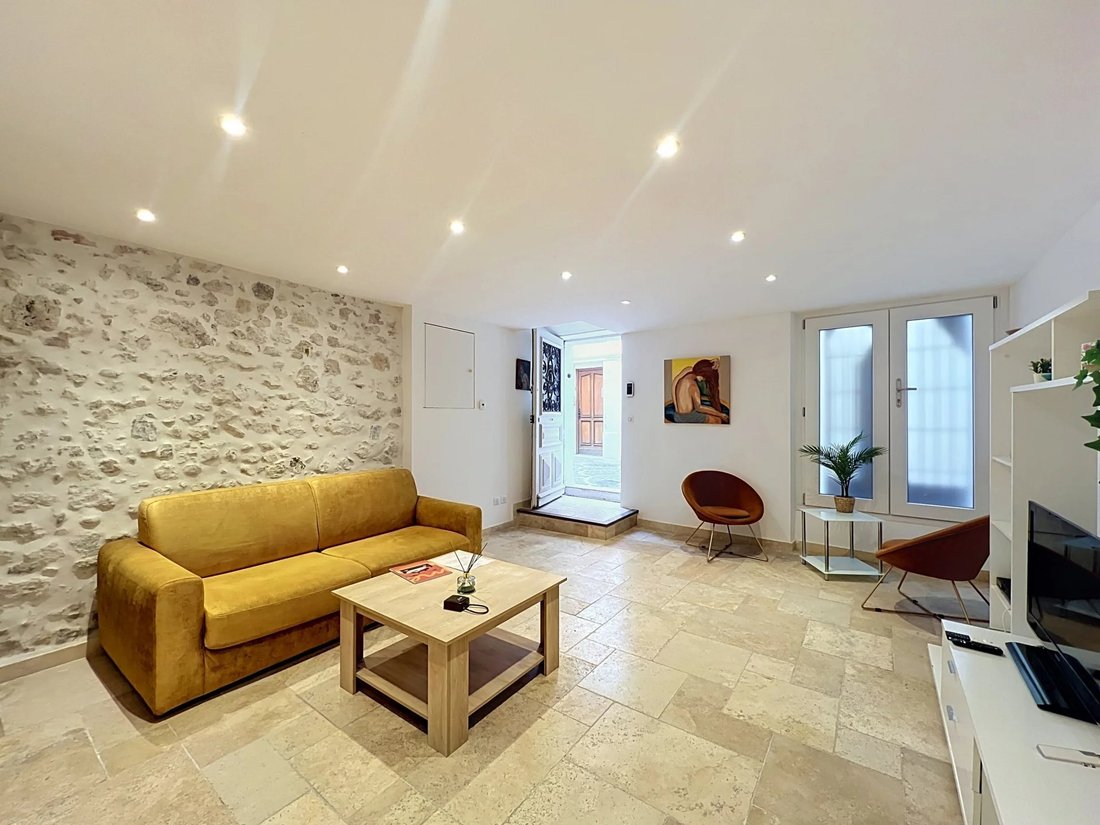 Apartment in Antibes, Provence-Alpes-Côte d'Azur, France 1 - 18590265