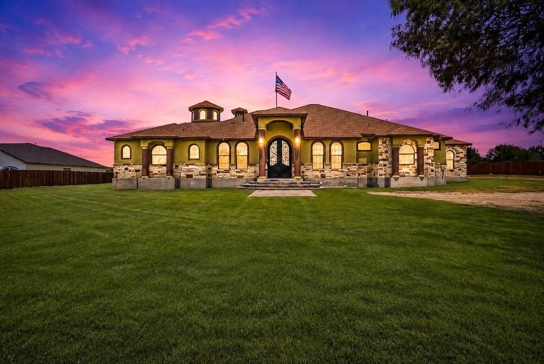 House in San Antonio, Texas, United States 1 - 18589974