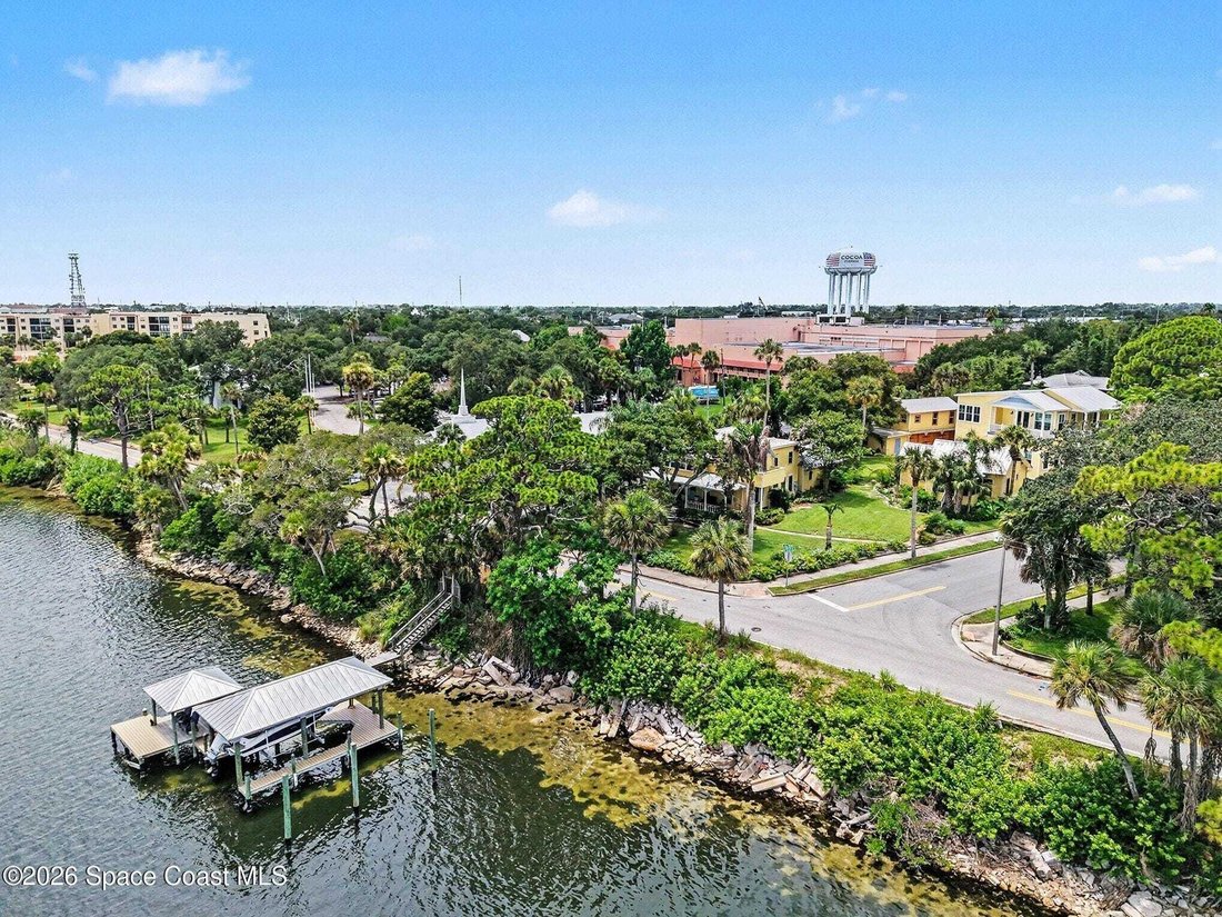 Cocoa, Florida, United States 1 - 18424991