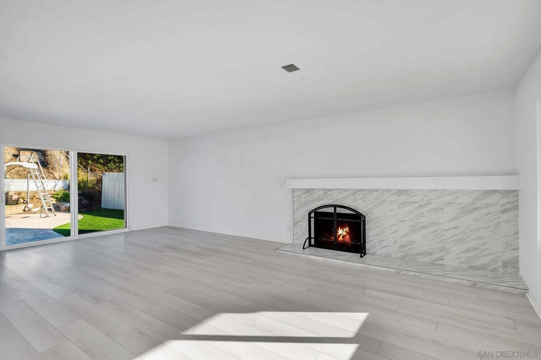 House in El Cajon, California, United States 4 - 18592017