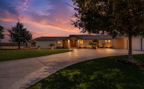 House in Sanger, California, United States 1