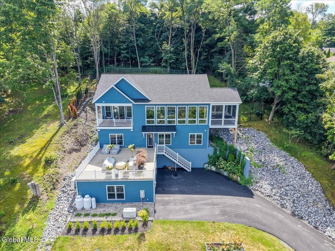House in Saratoga Springs, New York, United States 4 - 18588825