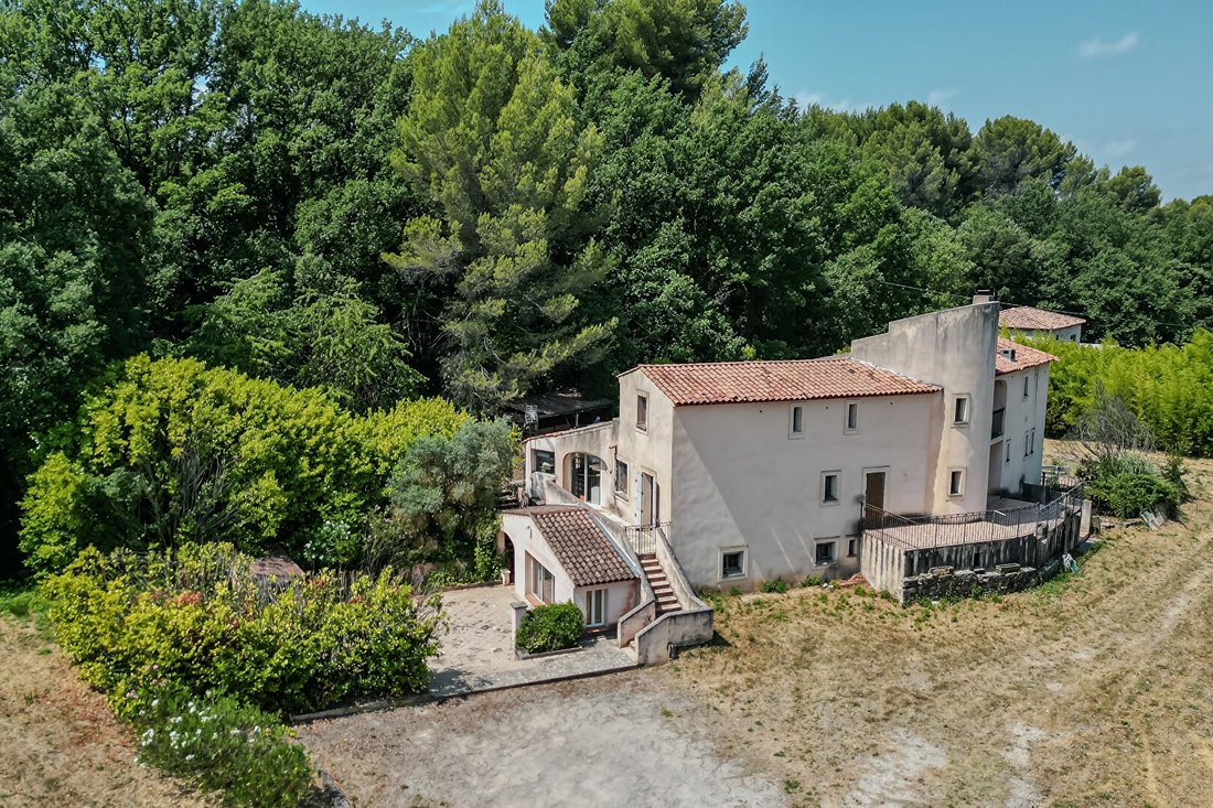 Villa in Meyrargues, Provence-Alpes-Côte d'Azur, France 1 - 18590555