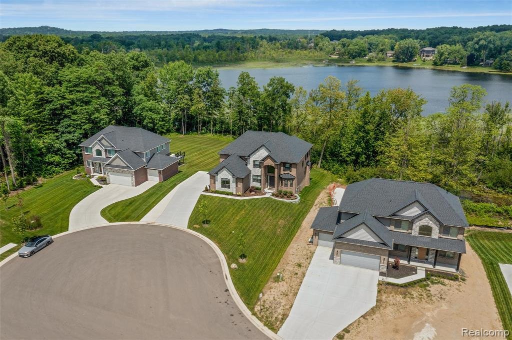 House in Orion charter Township, Michigan, United States 4 - 18588833