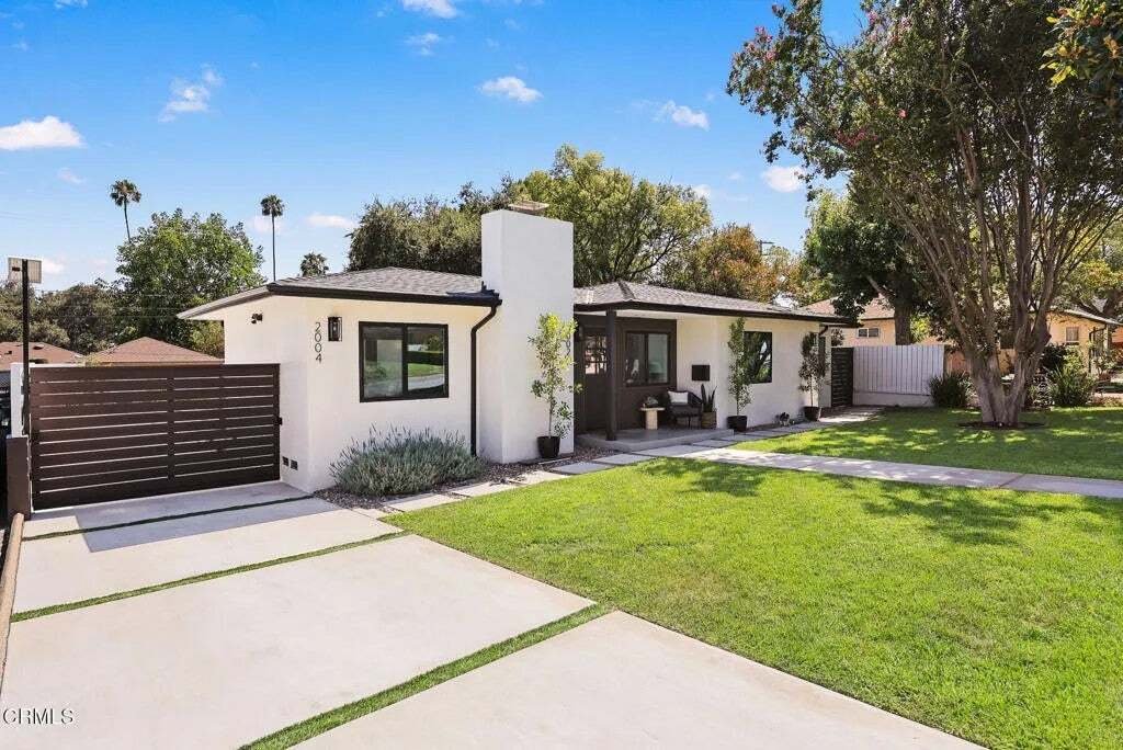 House in Altadena, California, United States 3 - 18589113