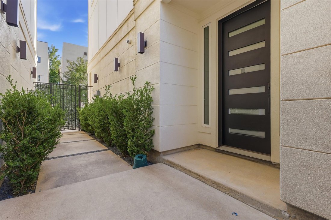 House in Houston, Texas, United States 4 - 18592689