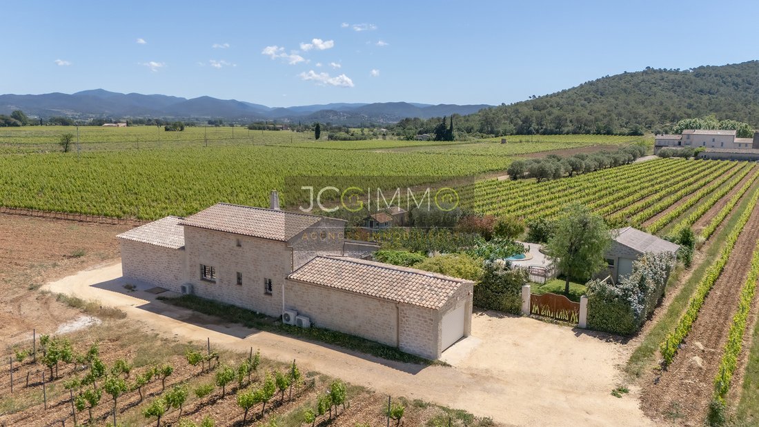 Villa in Le Village, Cuers, France 2 - 18592587