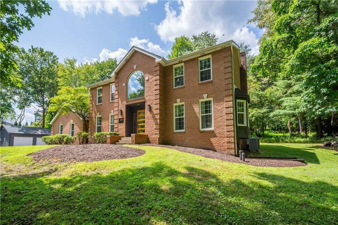 House in Mars, Pennsylvania, United States 4 - 18588898