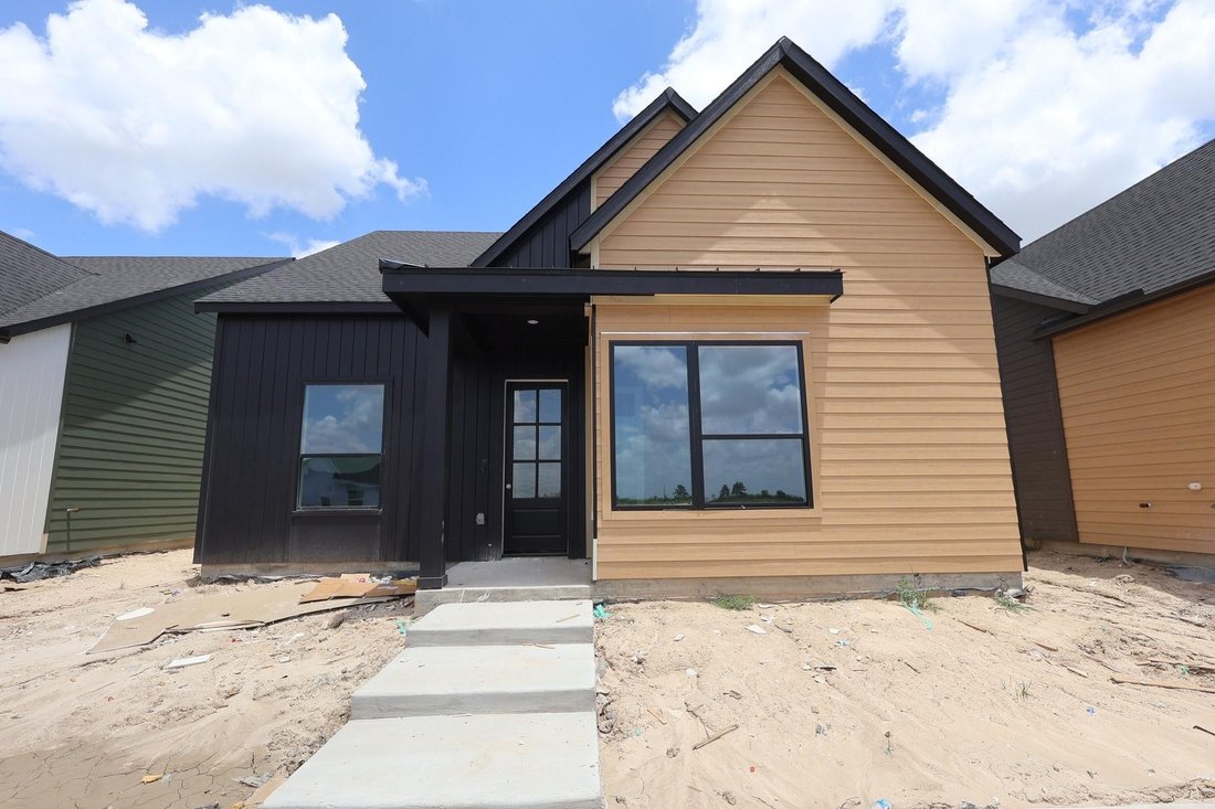 House in Houston, Texas, United States 2 - 18373619