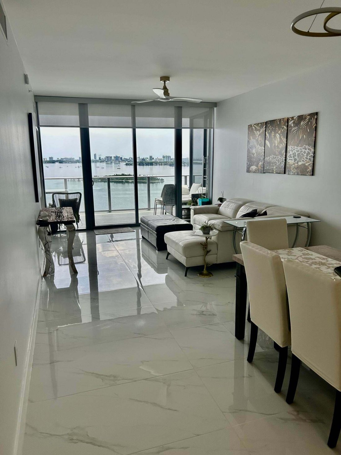 Condo in Miami, Florida, United States 5 - 18576525
