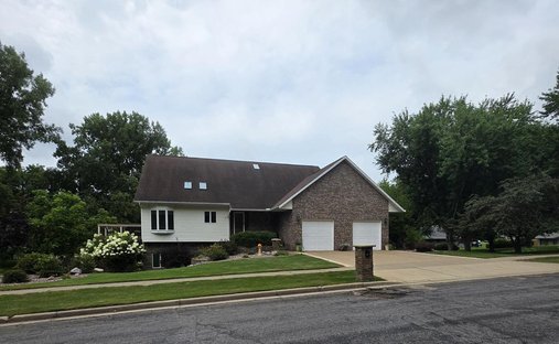 House in Onalaska, Wisconsin, United States 1
