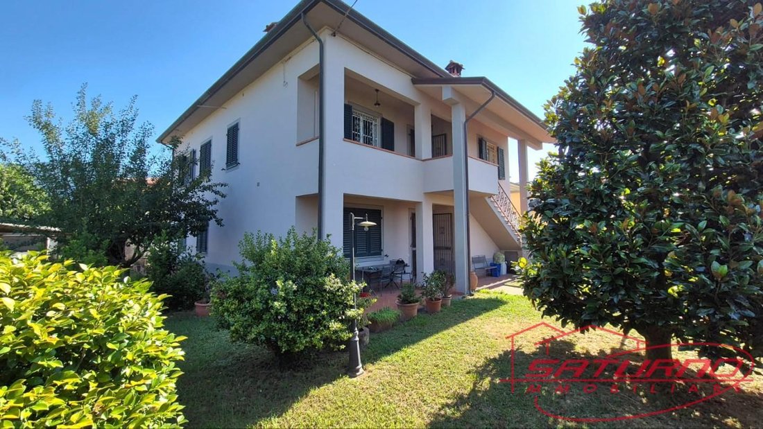Villa in Segromigno in Monte, Capannori, Tuscany 2 - 18592385