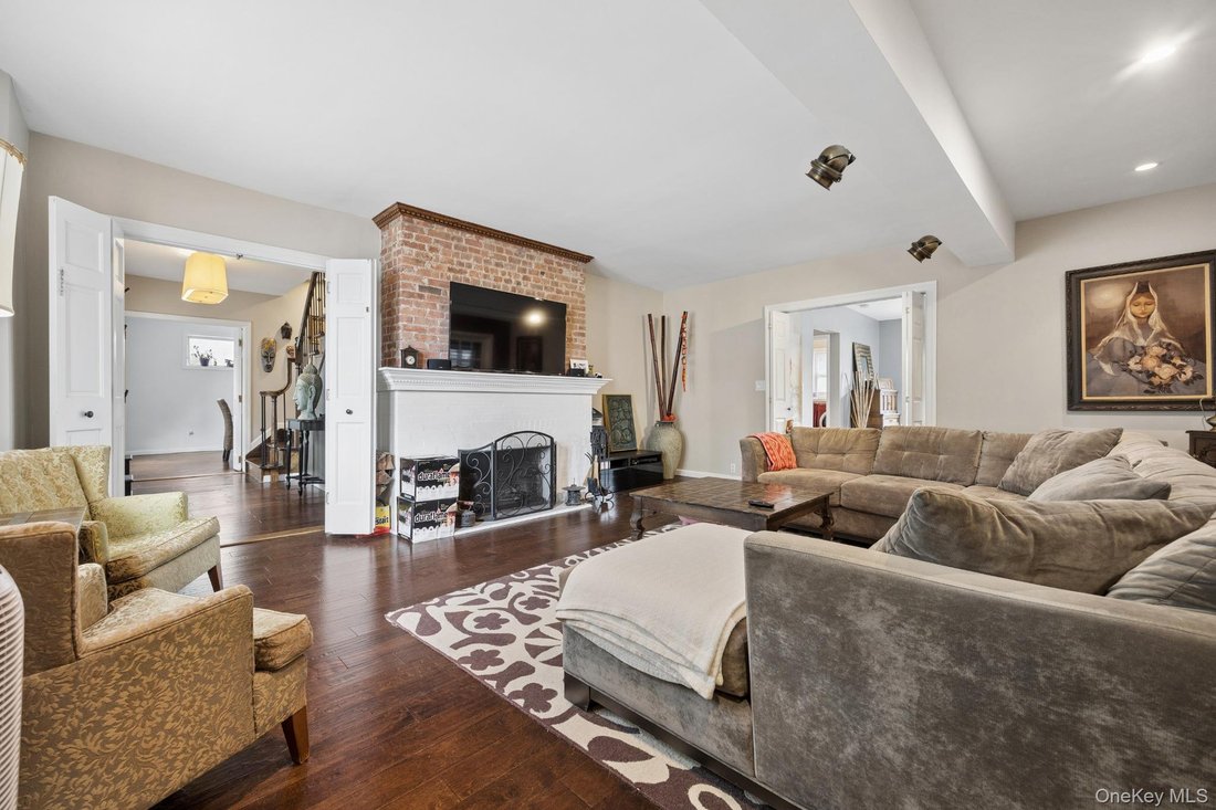 House in New York, New York, United States 4 - 18568529