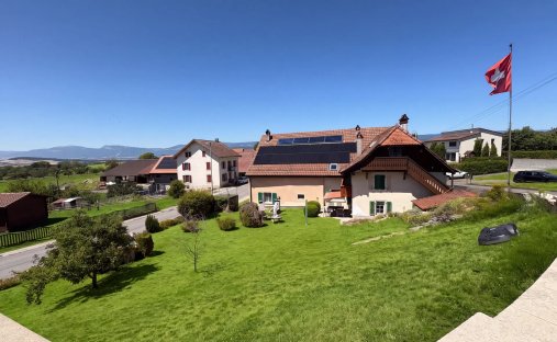 Casa a Yvonand, Vaud, Svizzera 1
