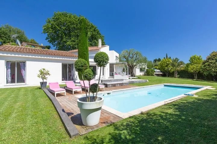 Villa in Mougins, Provence-Alpes-Côte d'Azur, France 1 - 18590417