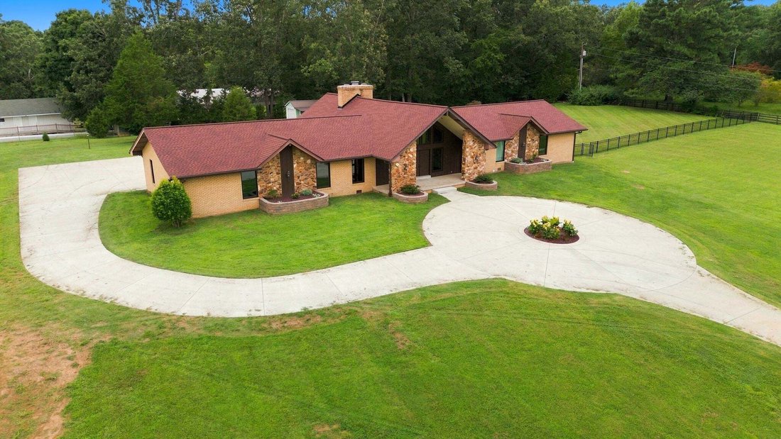 House in Clarksville, Tennessee, United States 4 - 18592146