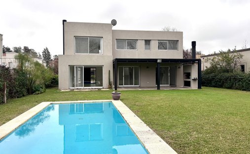 House in Tigre, Buenos Aires Province, Argentina 1
