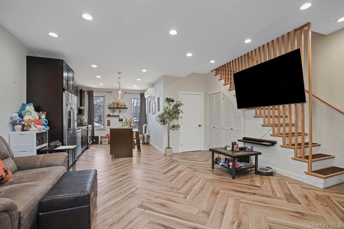Apartment in New York, New York, United States 3 - 18588880