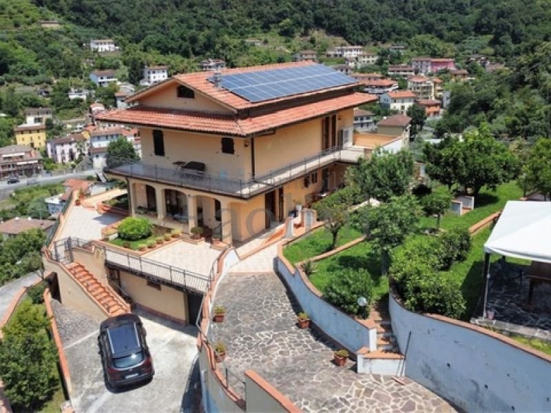 Villa in Historic Center, Prato, Tuscany 2 - 18591033