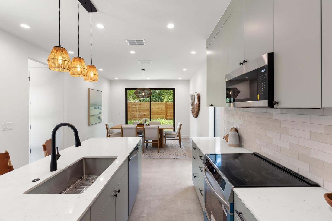 House in Austin, Texas, United States 4 - 18592163