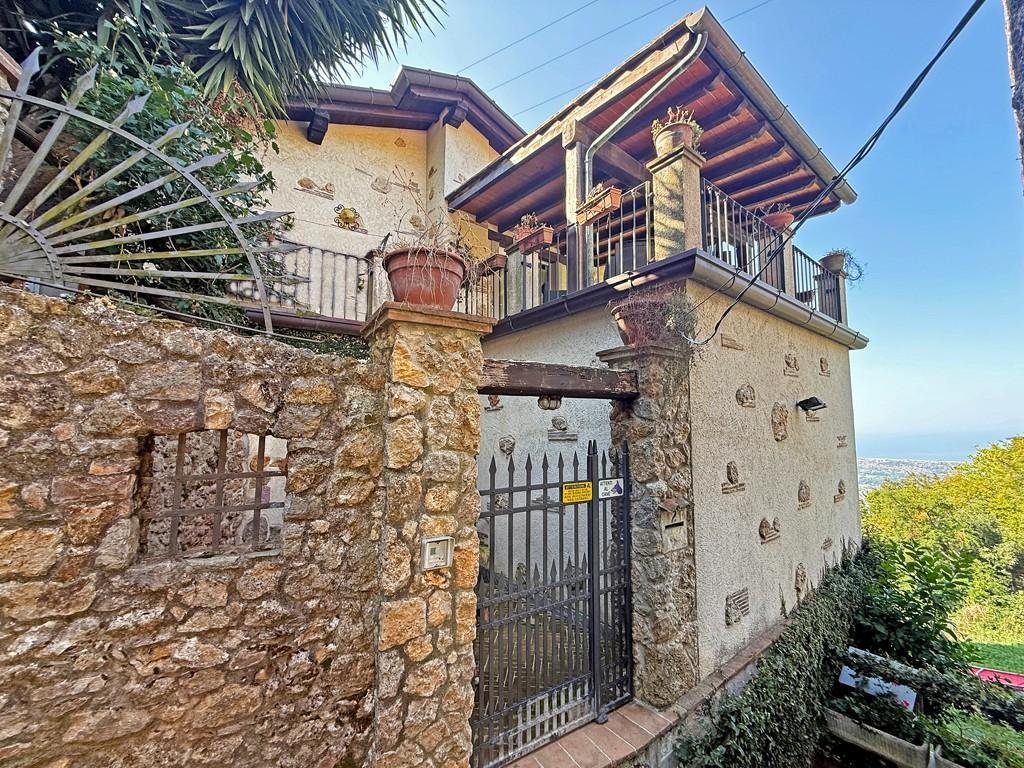 Country House in Capezzano Monte, Tuscany, Italy 1 - 18589071