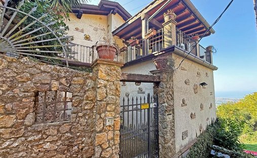 Casa di campagna a Capezzano Monte, Toscana, Italia 1