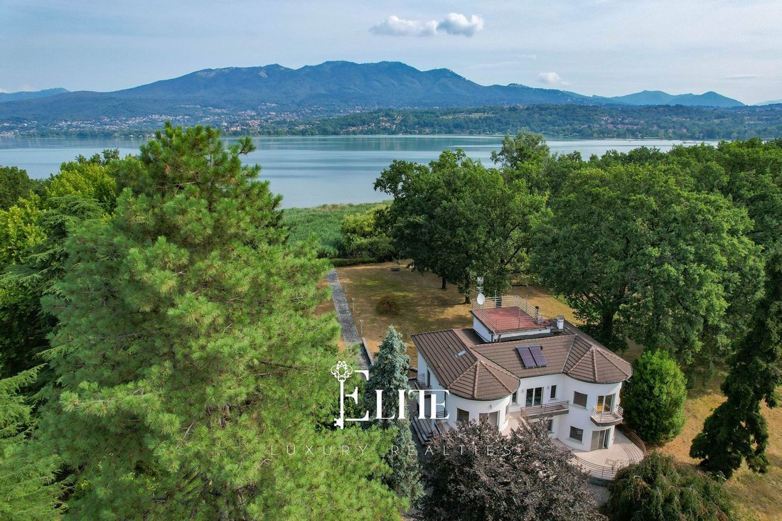 Villa in Cazzago Brabbia, Lombardy, Italy 5 - 17145860