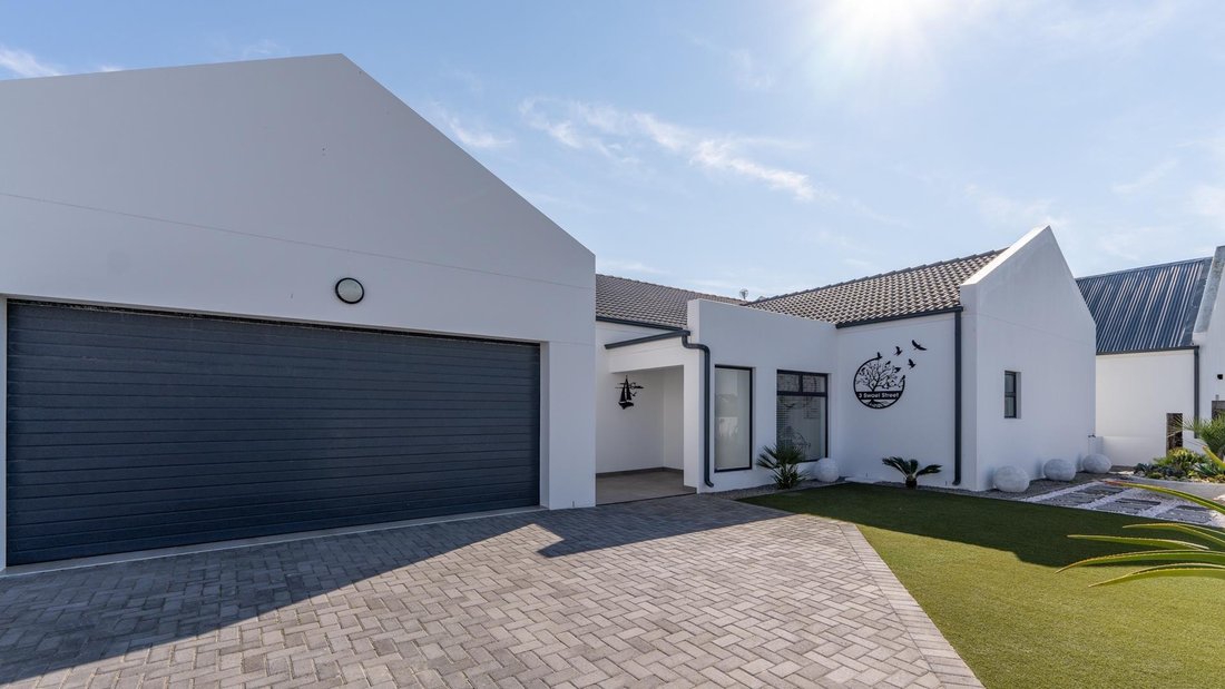House in Velddrif, Western Cape, South Africa 4 - 18593010
