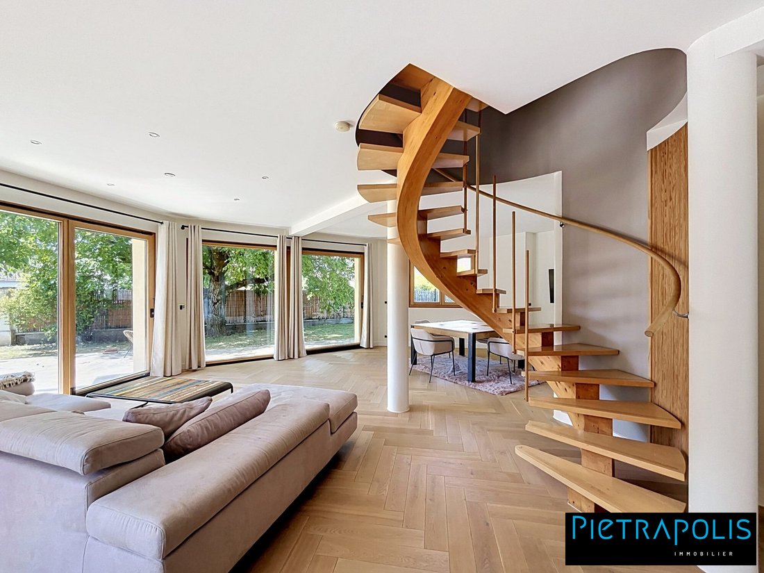 Villa in Versonnex, Auvergne-Rhône-Alpes, France 2 - 15048071