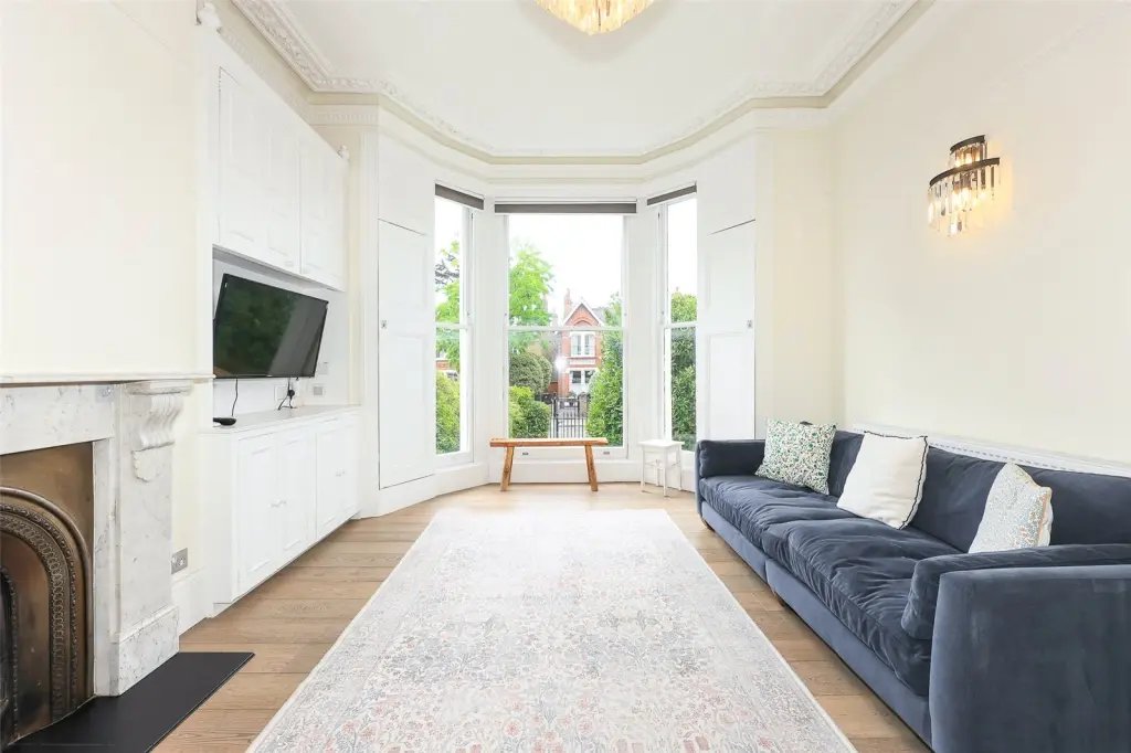 House in Ealing (London Borough of Ealing), Ealing, England 2 - 18588964