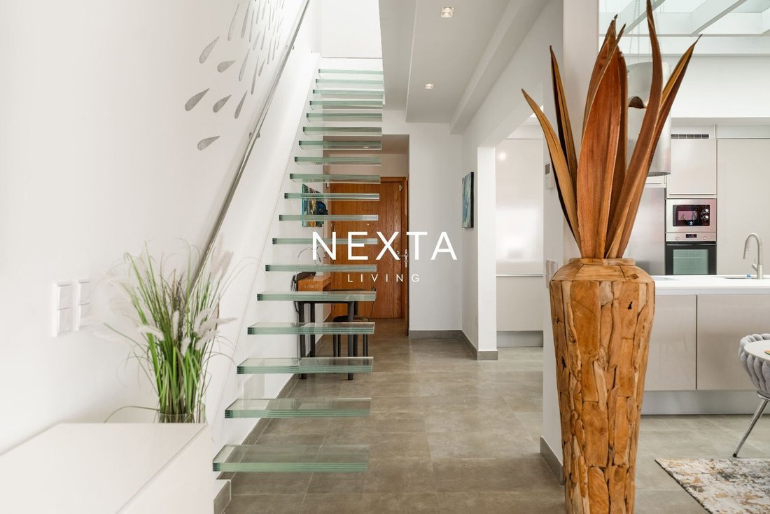 House in La Caleta, Adeje, Canary Islands 2 - 18588785