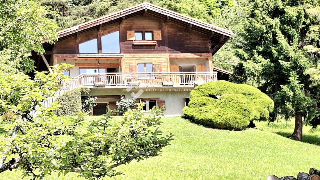 House in Ayse, Auvergne-Rhône-Alpes, France 1 - 18593901
