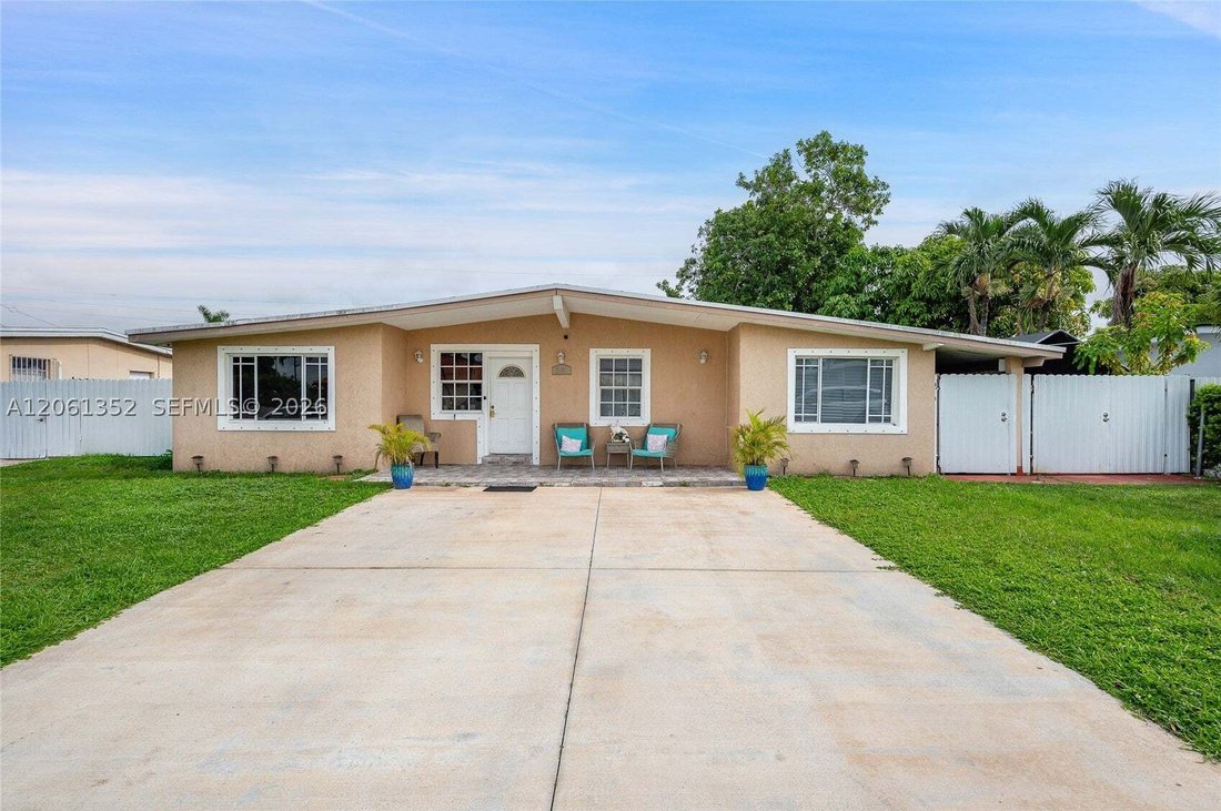 House in Miami, Florida, United States 1 - 18591548