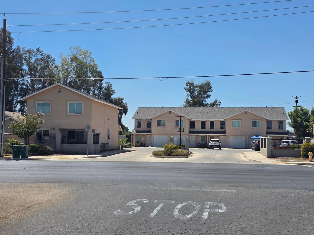 Selma, California, United States 1 - 18589195