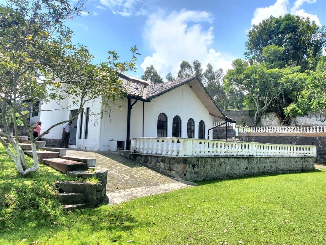 Land in Quito, Pichincha, Ecuador 1 - 18588712
