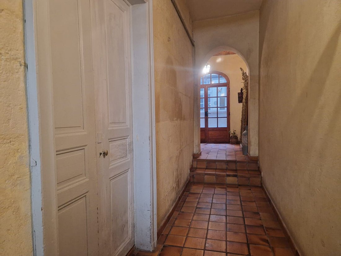 Villa in Arles, Provence-Alpes-Côte d'Azur, France 3 - 18590538